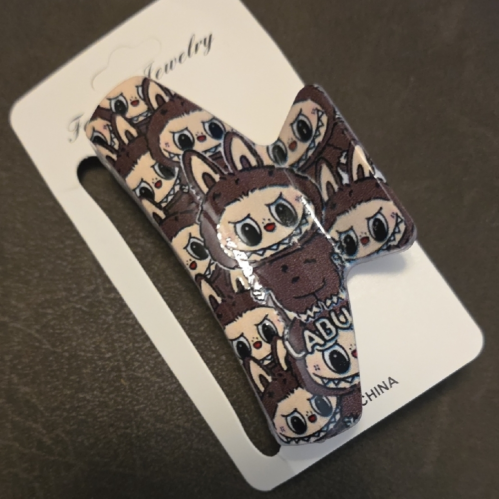(J52) Labubu Brown Claw HairClip